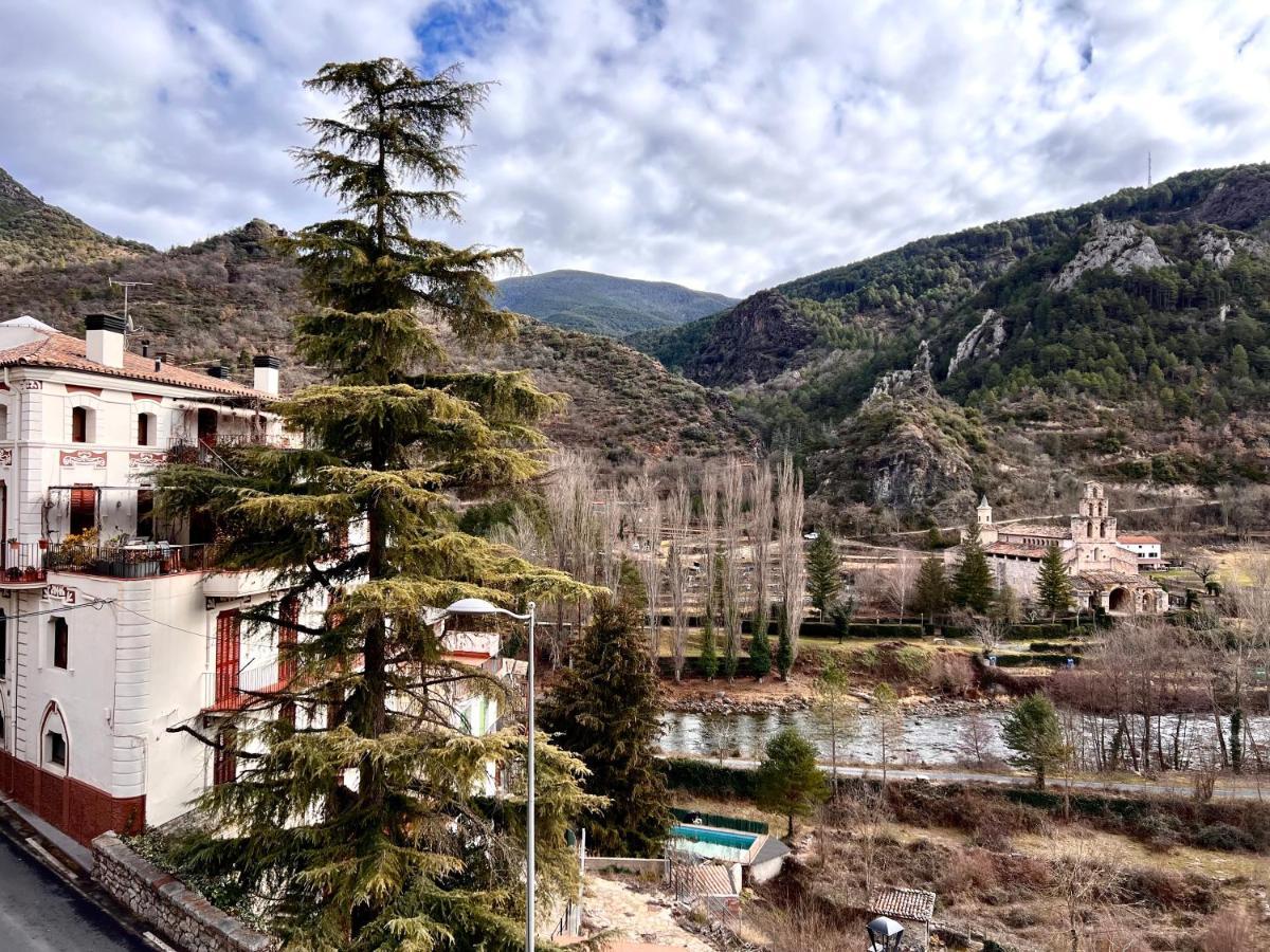 Apartamento Gerri - L'Amfitriona Gerri de la Sal Exteriör bild